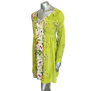 Sunny Leigh Green Floral Boho Peasant Dress Size Medium Long Sleeve Smocked